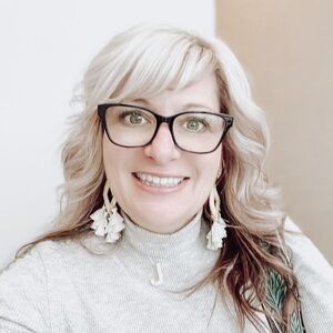 Meet your Posher, Julie